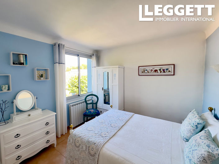 Image No.7-4 Bed House for sale