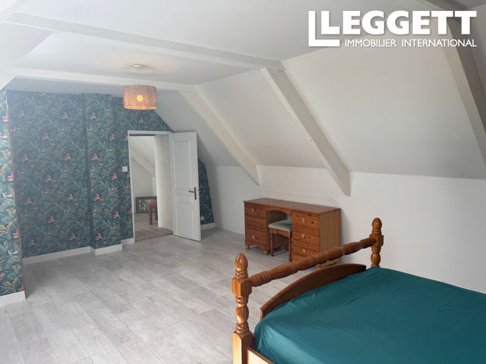 Image No.10-3 Bed House for sale