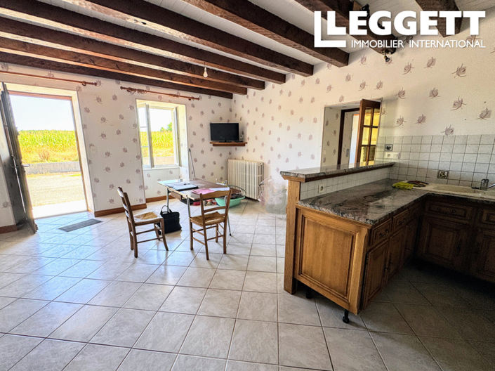 Image No.2-Maison de 3 chambres à vendre à Charente