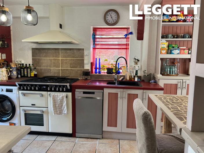 Image No.9-2 Bed House for sale