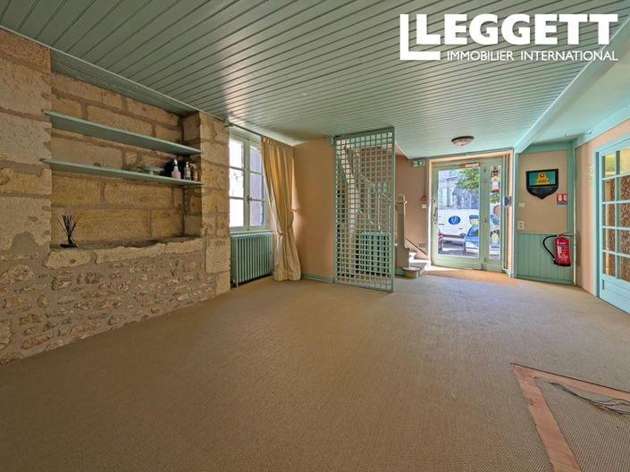 Image No.3-Commercial de 7 chambres à vendre à Dordogne