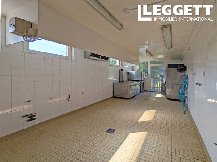 Image No.5-Commercial de 7 chambres à vendre à Dordogne