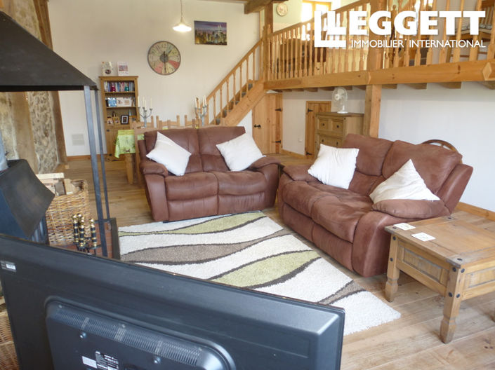 Image No.10-3 Bed House for sale