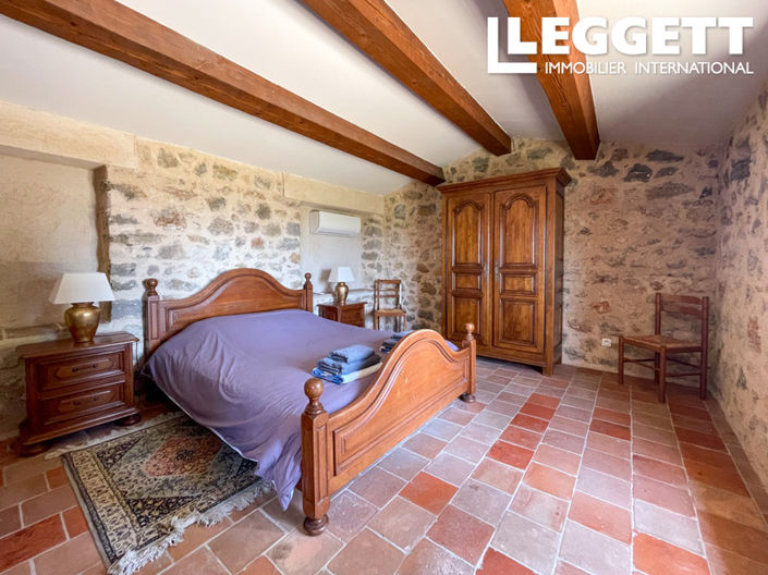 Image No.6-5 Bed House for sale