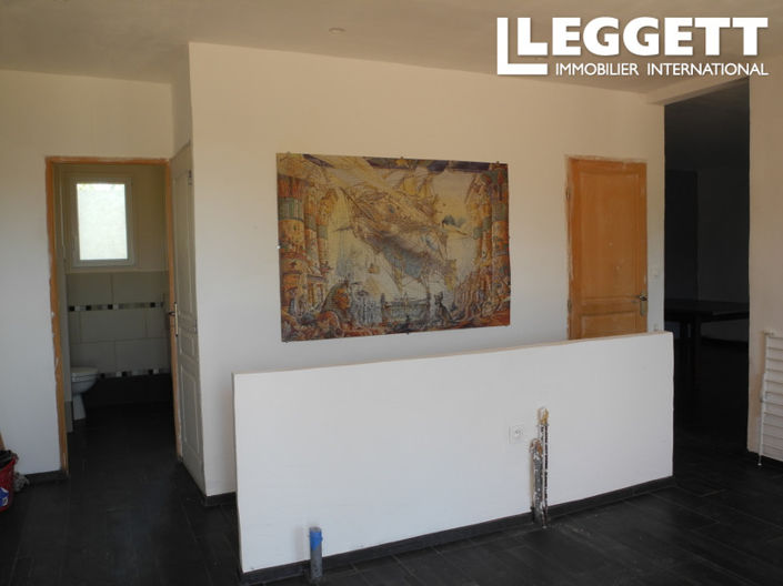 Image No.2-2 Bed House for sale