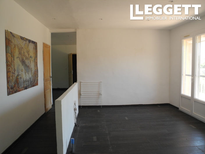 Image No.7-2 Bed House for sale