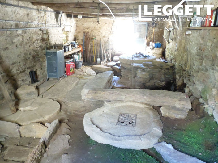 Image No.9-2 Bed House for sale