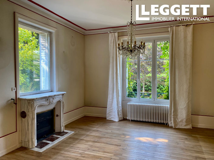 Image No.5-9 Bed Chateaux for sale