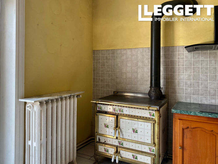 Image No.6-9 Bed Chateaux for sale