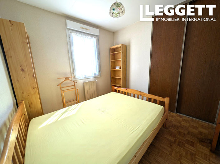 Image No.6-3 Bed House for sale