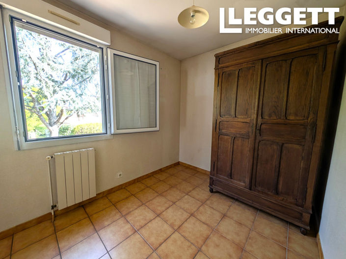 Image No.8-3 Bed House for sale