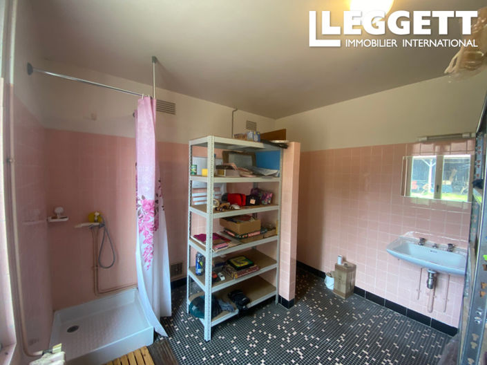 Image No.6-2 Bed House for sale