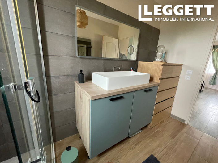 Image No.10-2 Bed House for sale