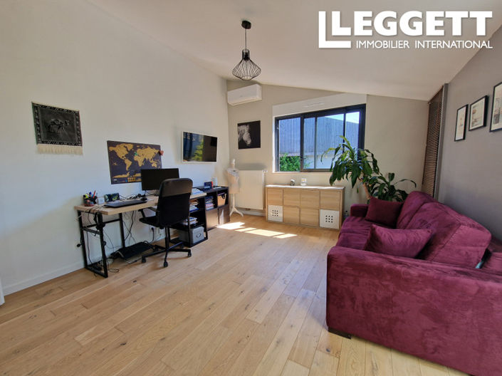 Image No.7-4 Bed House for sale