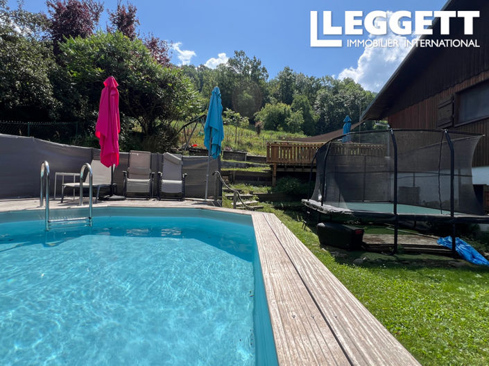 Image No.2-6 Bed House for sale