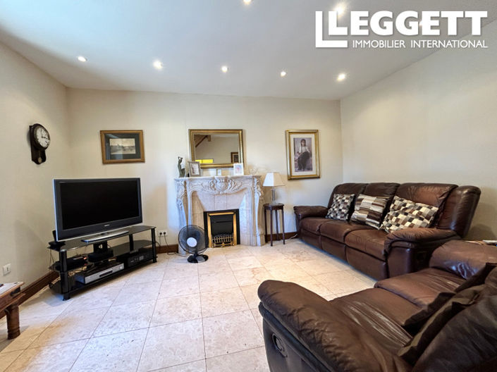 Image No.4-2 Bed House for sale