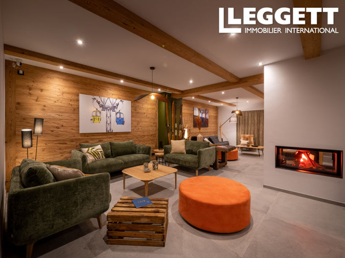 Image No.2-5 Bed House for sale