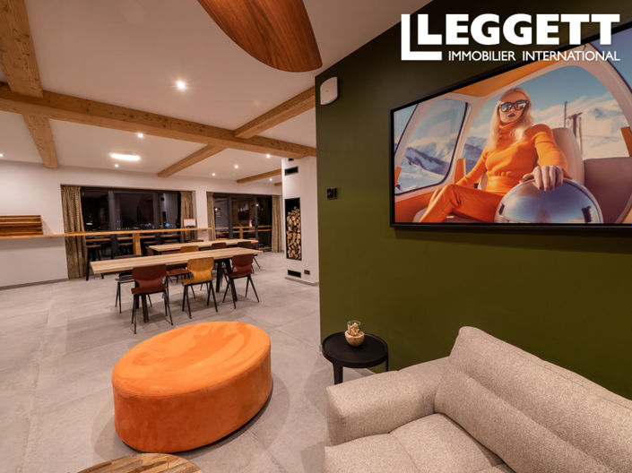 Image No.3-5 Bed House for sale