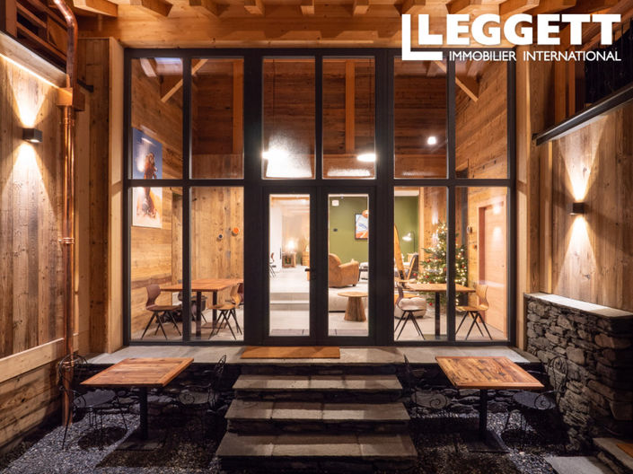 Image No.6-5 Bed House for sale