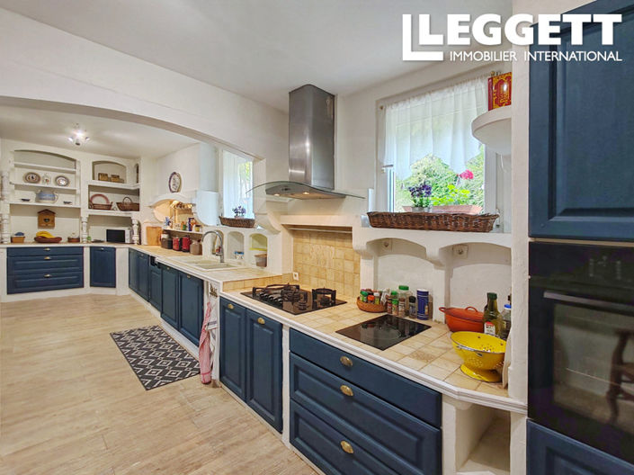 Image No.3-4 Bed House for sale