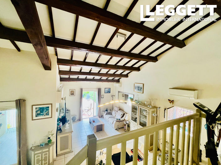 Image No.9-5 Bed House for sale