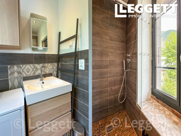 ahr0chm6ly9jzg4uagvzdglhlmltbw8vaw1hz2uvvevom