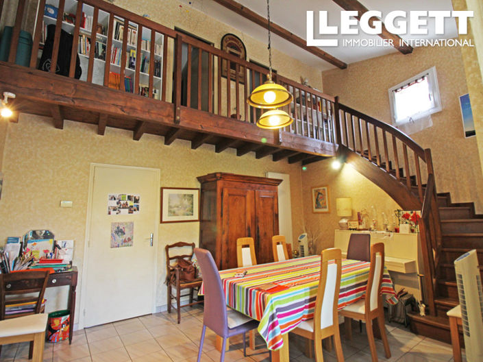 Image No.4-7 Bed House for sale