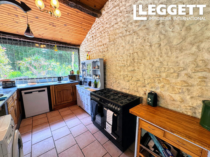 Image No.6-3 Bed House for sale