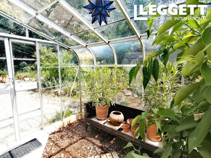 Image No.8-4 Bed House for sale