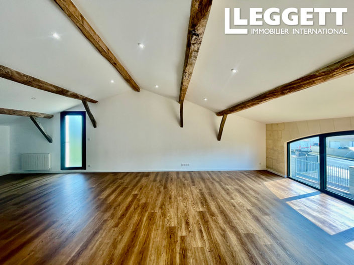 Image No.10-8 Bed House for sale