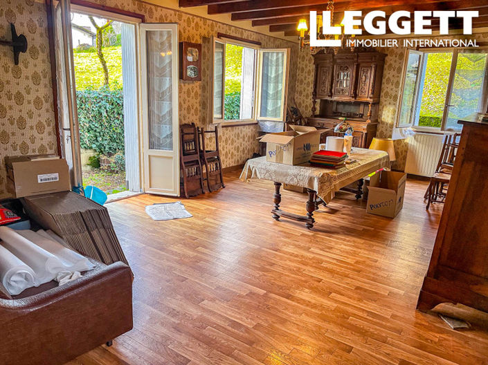 Image No.10-2 Bed House for sale