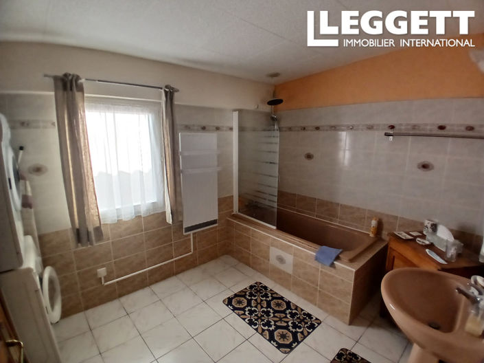 Image No.10-2 Bed House for sale