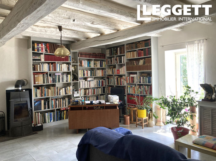 Image No.6-6 Bed House for sale