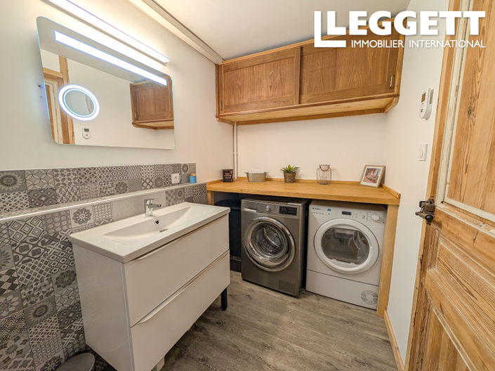 Image No.9-3 Bed House for sale