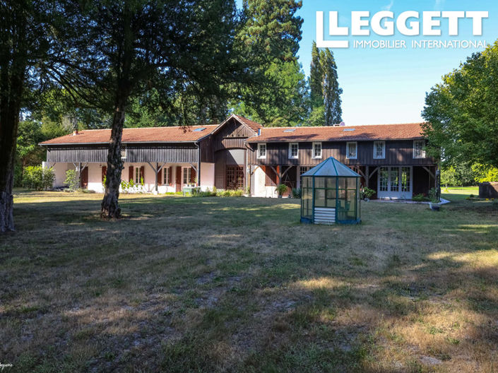 Image No.2-6 Bed House for sale