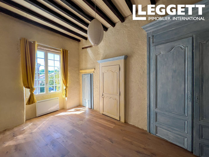 Image No.9-3 Bed House for sale