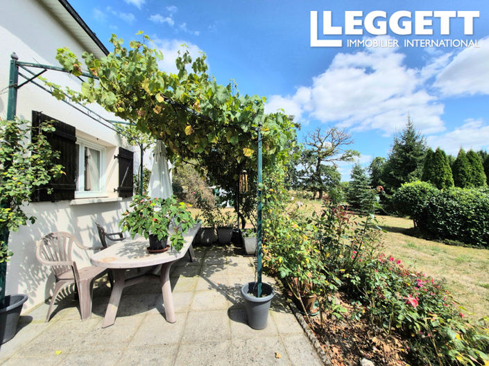 Image No.2-4 Bed House for sale