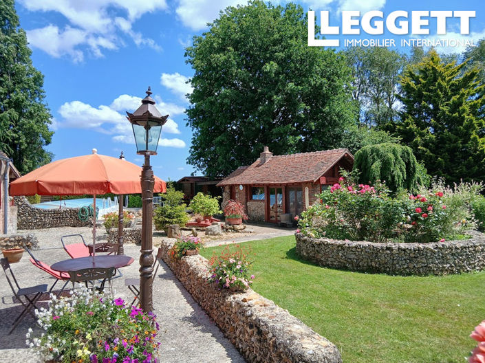 Image No.8-5 Bed House for sale