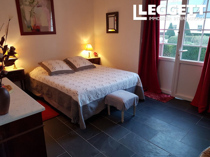 Image No.6-14 Bed House for sale