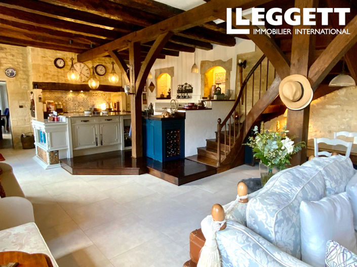 Image No.2-4 Bed House for sale