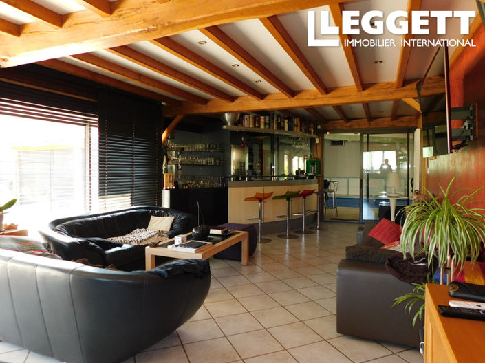 Image No.7-4 Bed House for sale