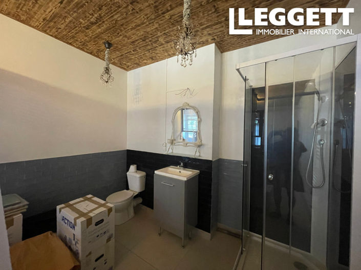 Image No.8-2 Bed House for sale