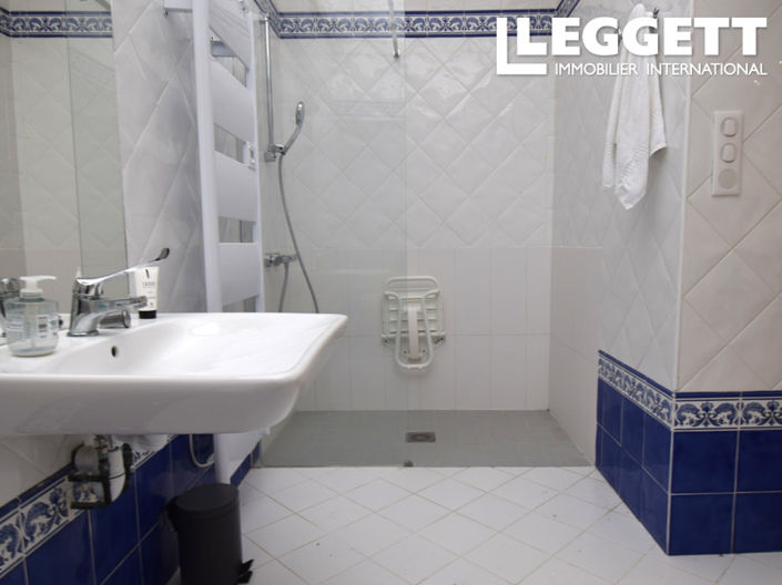 Image No.7-3 Bed House for sale