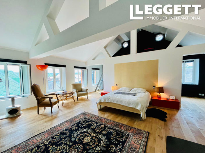 Image No.2-3 Bed House for sale