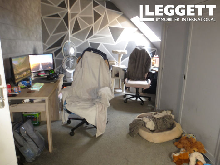 Image No.9-3 Bed House for sale