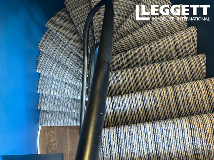 Image No.10-2 Bed House for sale