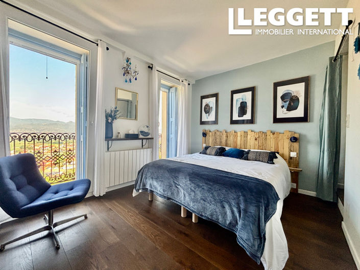 Image No.5-2 Bed House for sale