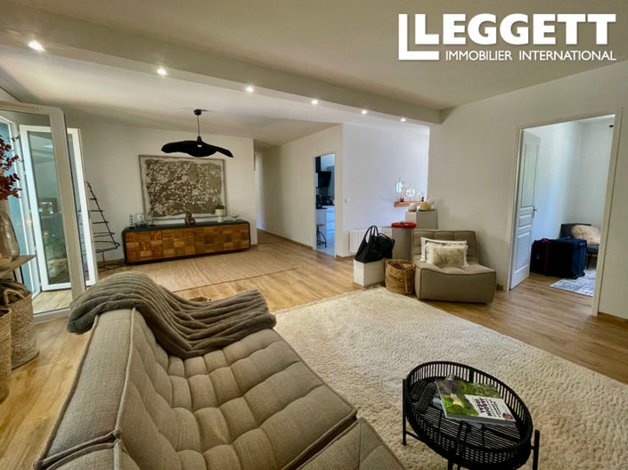 Image No.2-3 Bed House for sale