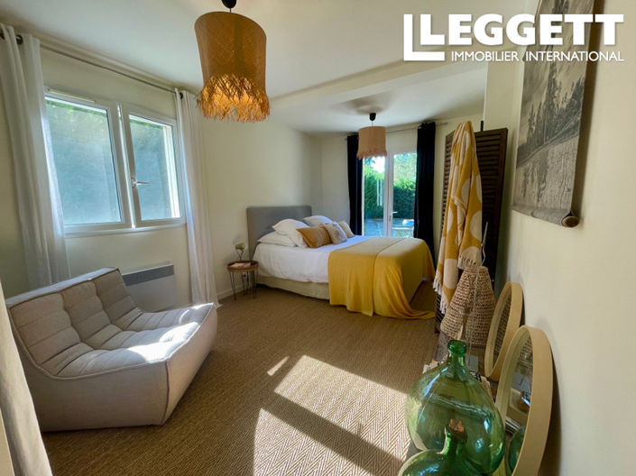 Image No.6-3 Bed House for sale