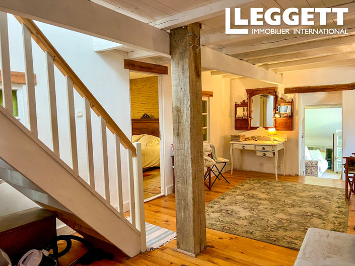 Image No.9-5 Bed House for sale